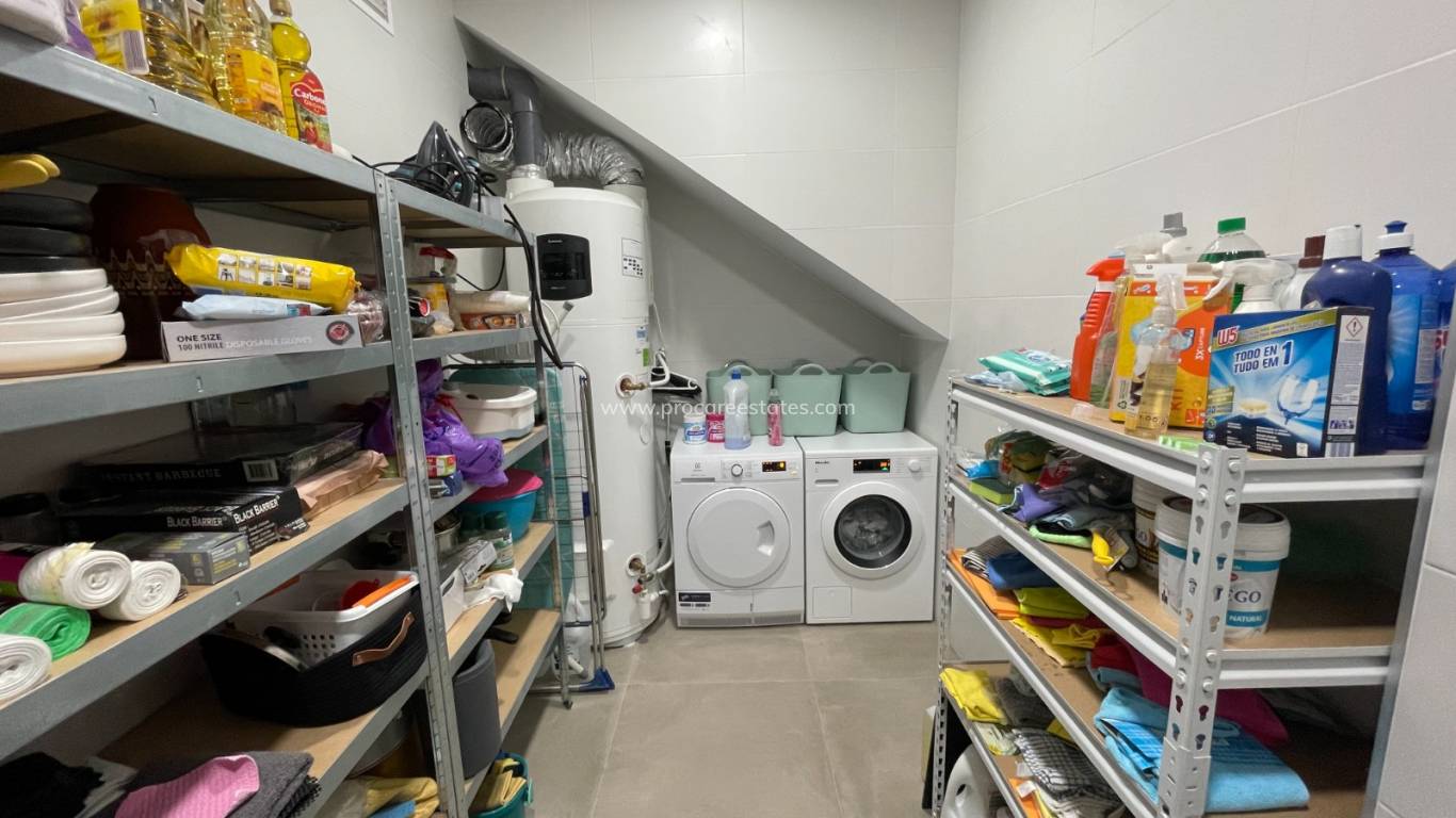 Resale - Villa - Dolores - ZONA NUEVA