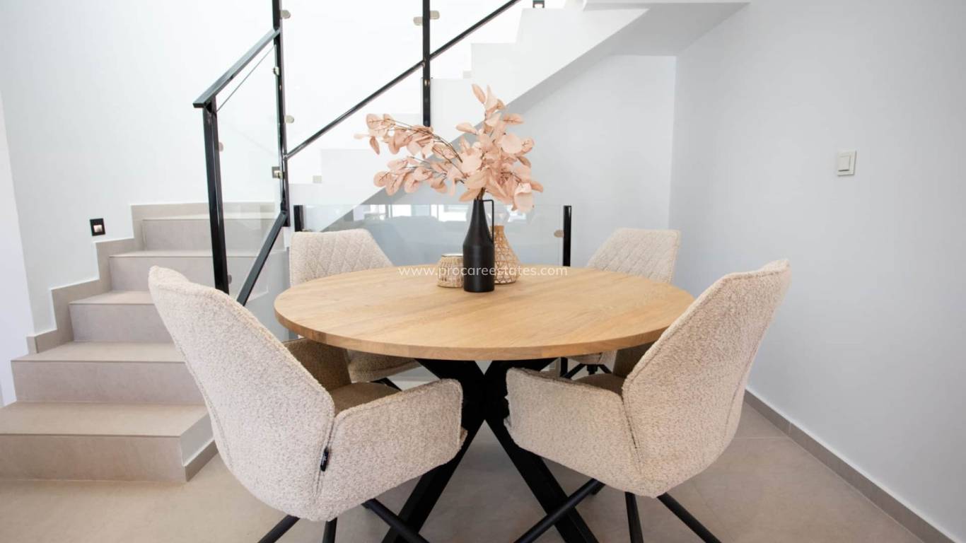 Resale - Villa - Dolores
