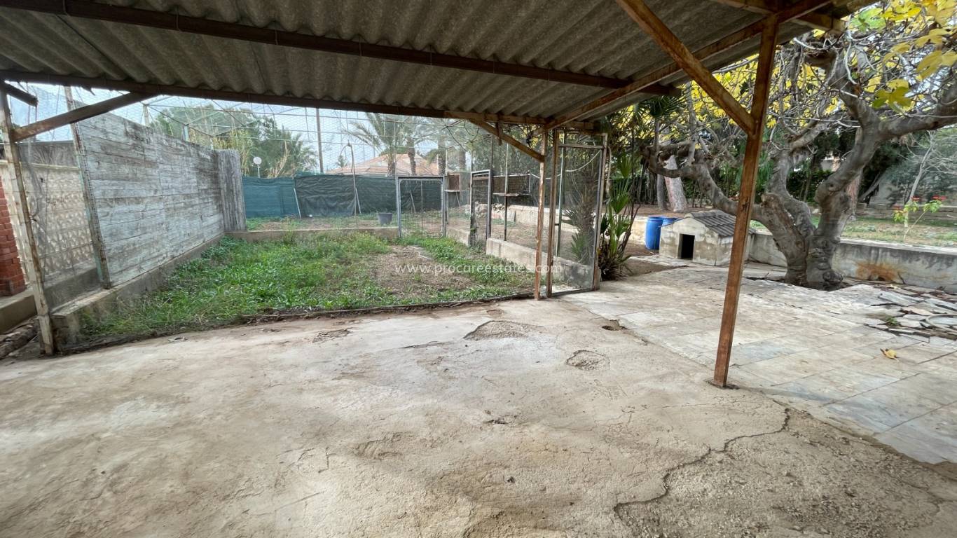 Resale - Villa - Elche