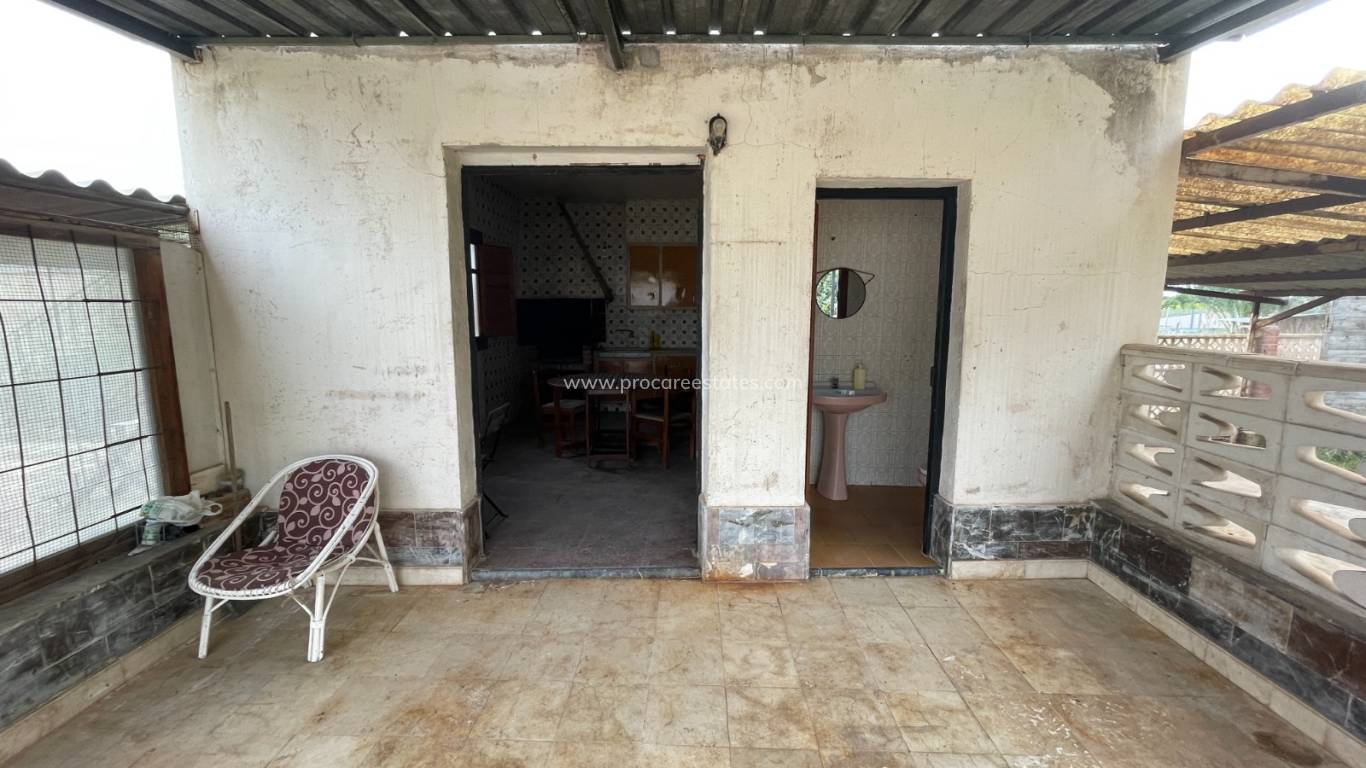 Resale - Villa - Elche