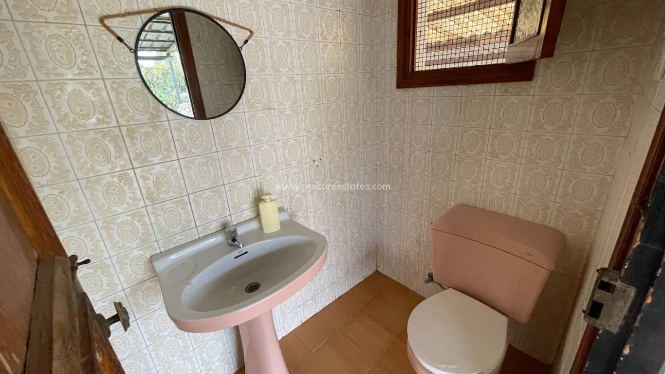 Resale - Villa - Elche