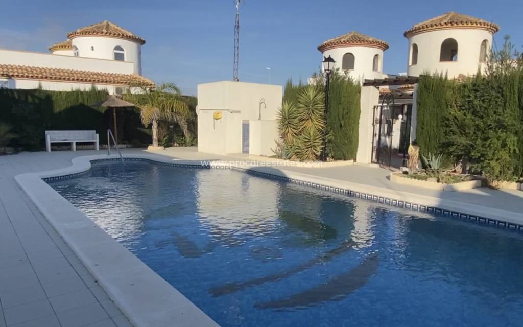 Resale - Villa - Guardamar del Segura - El Raso