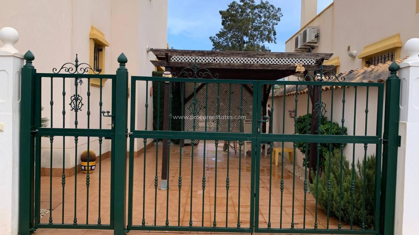 Resale - Villa - Guardamar del Segura - El Raso