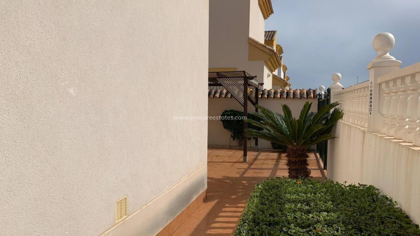 Resale - Villa - Guardamar del Segura - El Raso