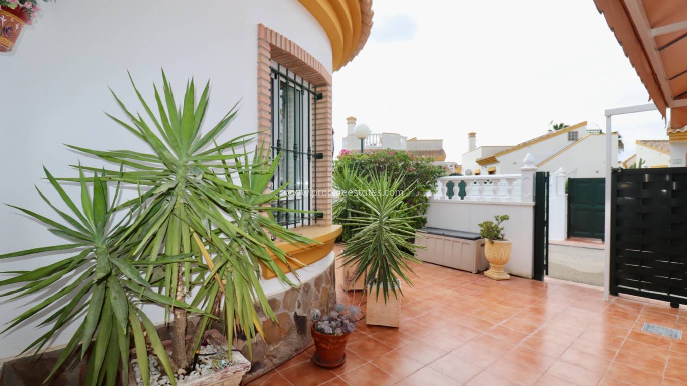 Resale - Villa - Guardamar del Segura - El Raso