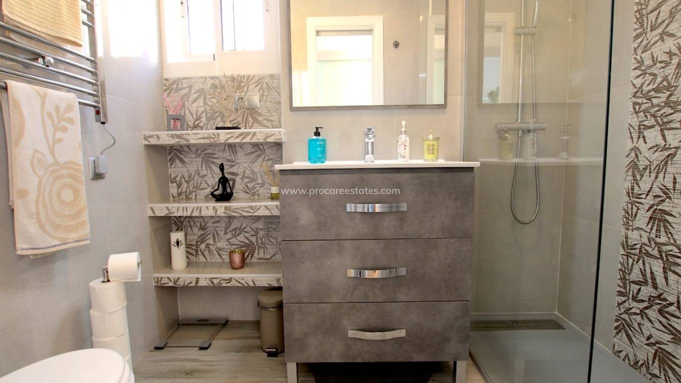 Resale - Villa - Guardamar del Segura - El Raso