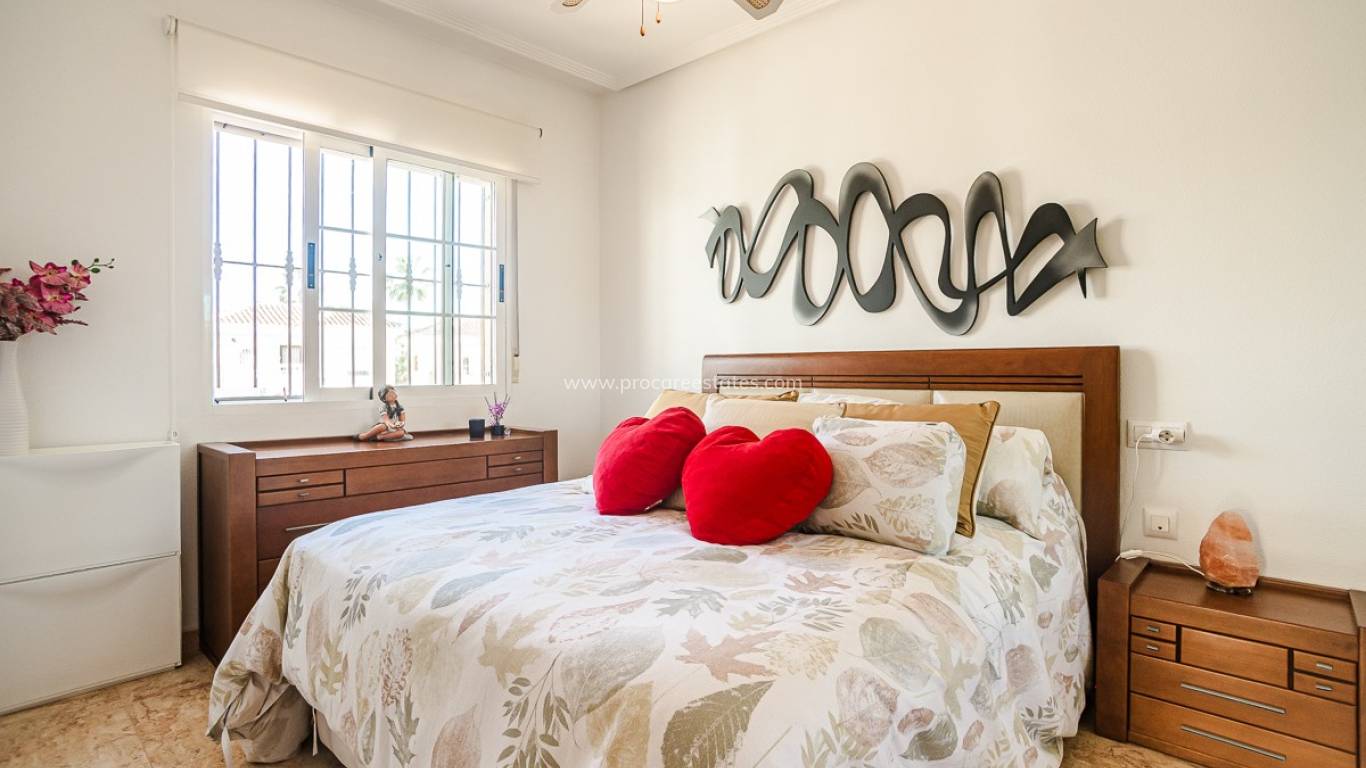 Resale - Villa - Guardamar del Segura - EL RASO