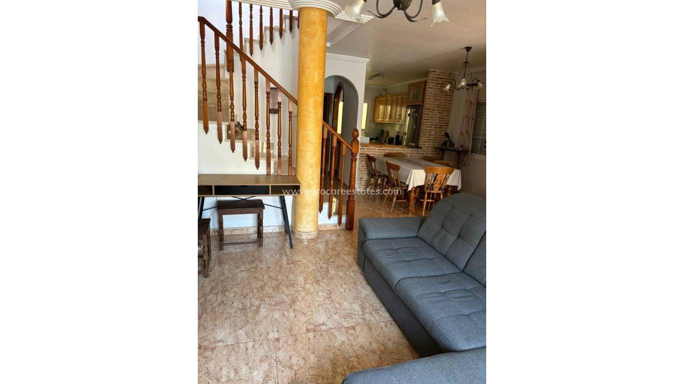 Resale - Villa - Guardamar del Segura - Urb el raso