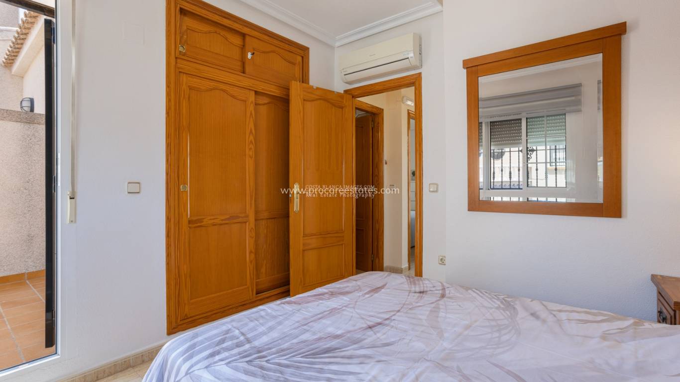 Resale - Villa - Guardamar del Segura - Urb el raso