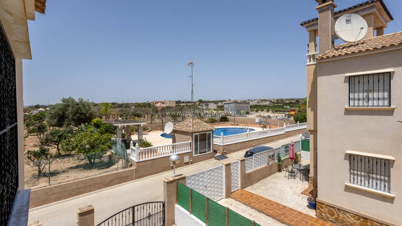 Resale - Villa - Guardamar del Segura - Urb el raso