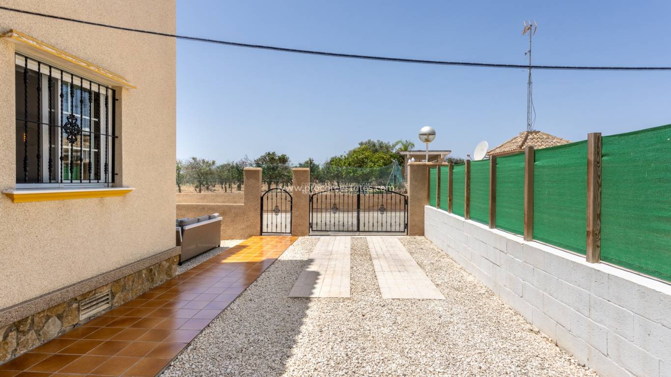 Resale - Villa - Guardamar del Segura - Urb el raso