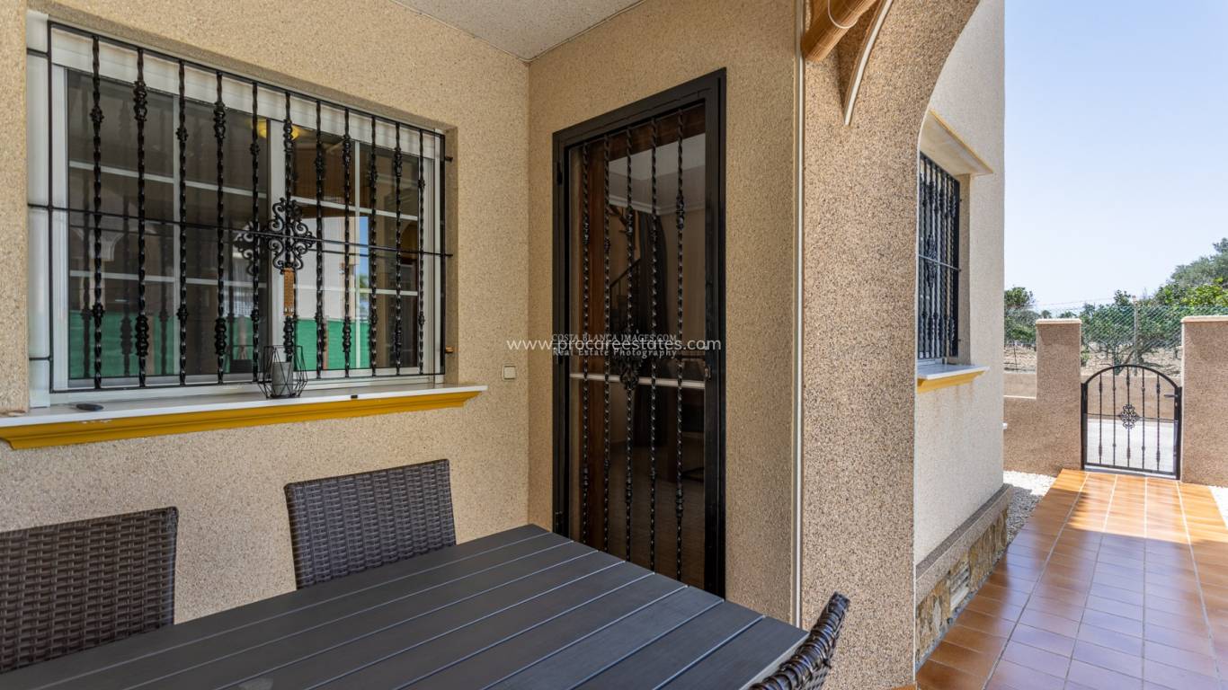 Resale - Villa - Guardamar del Segura - Urb el raso