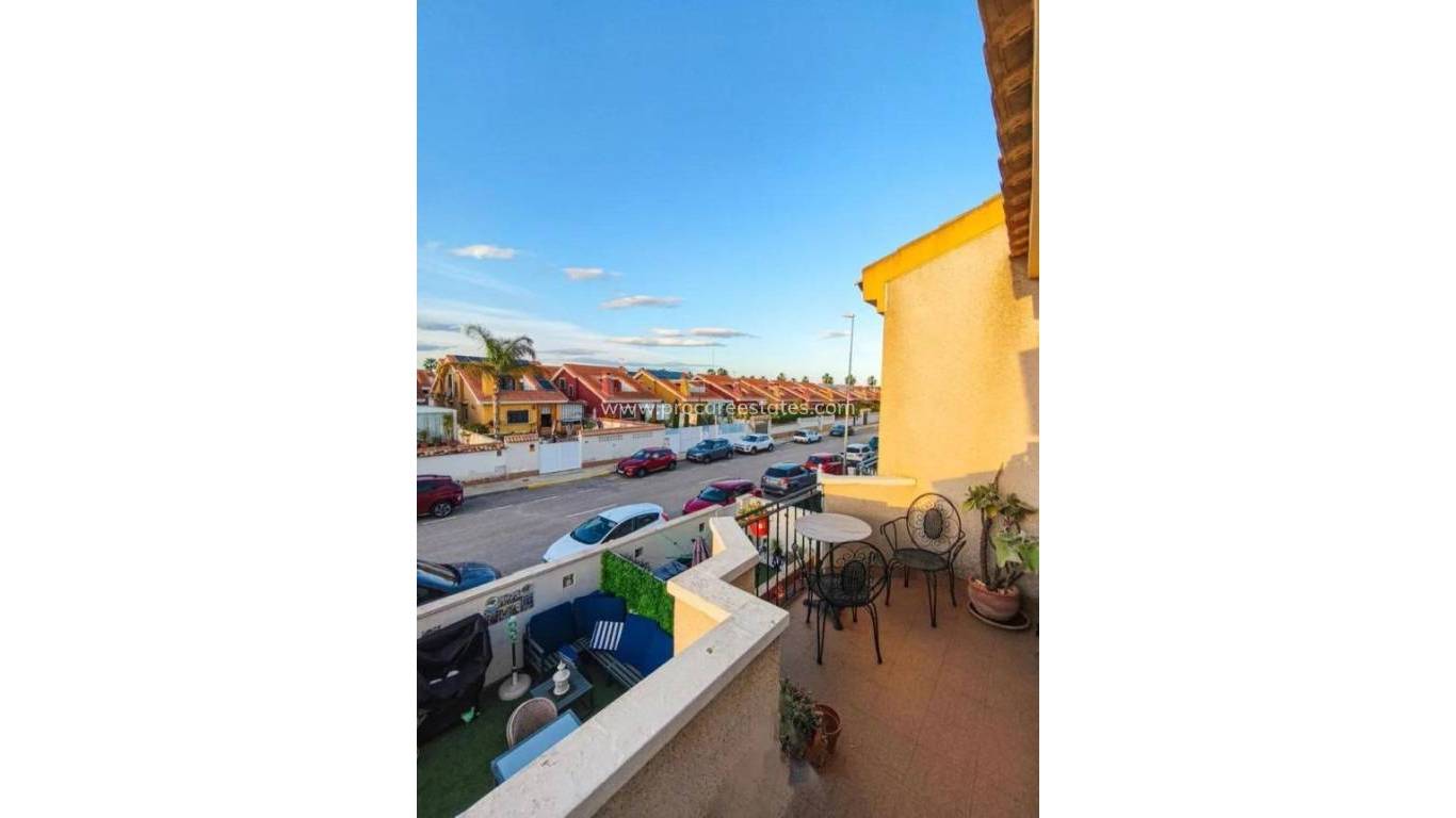 Resale - Villa - Guardamar del Segura - Urb el raso