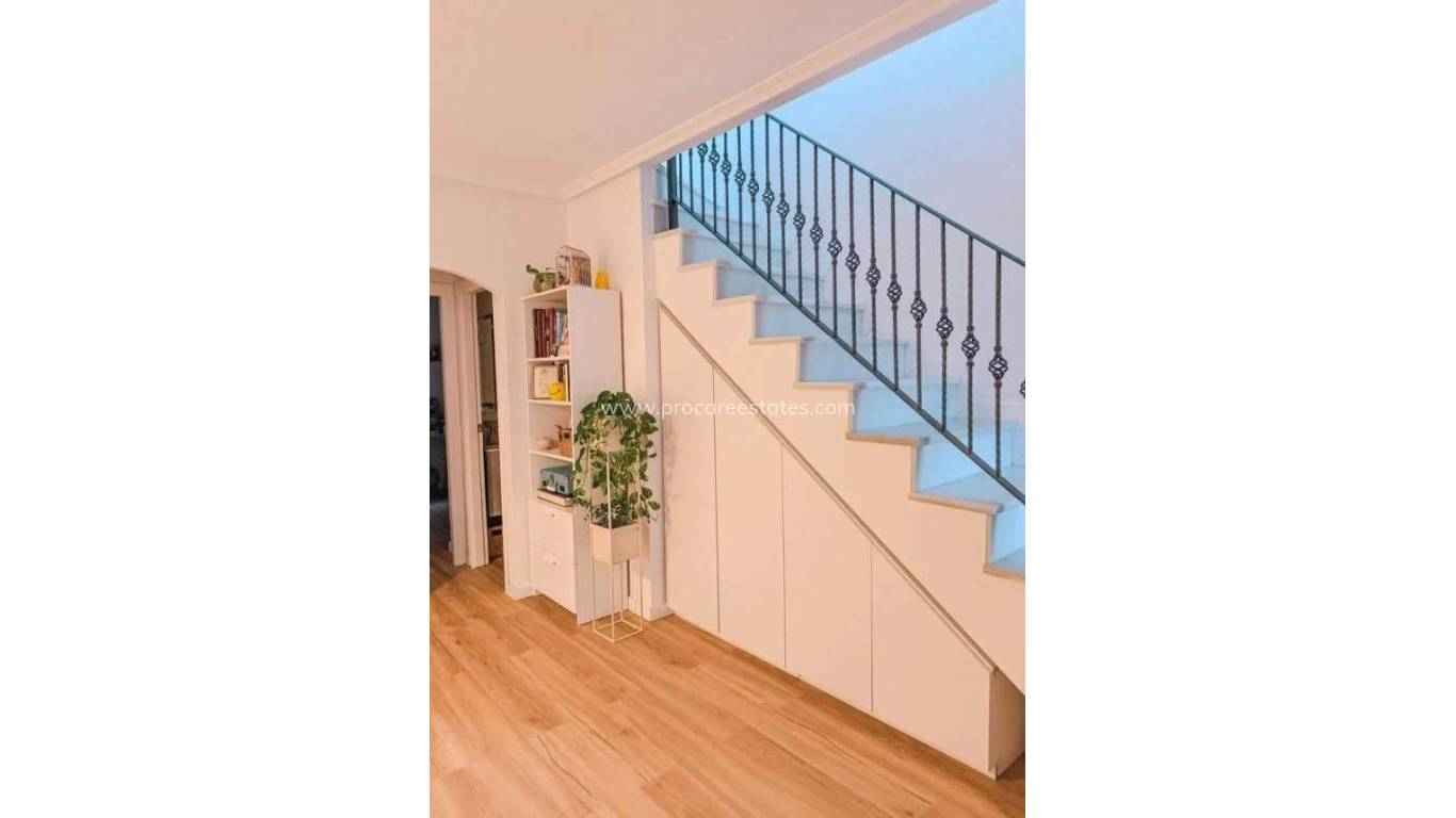 Resale - Villa - Guardamar del Segura - Urb el raso