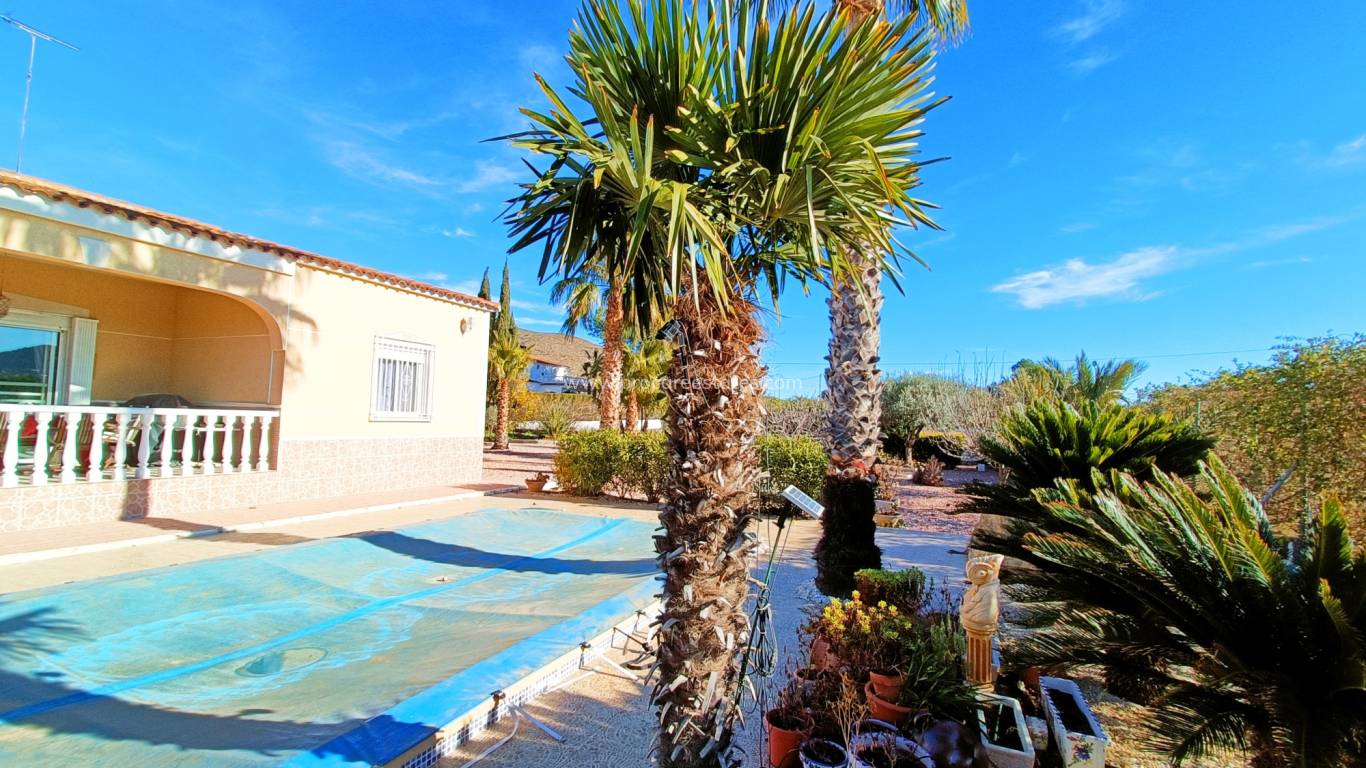 Resale - Villa - Hondon De Los Frailes