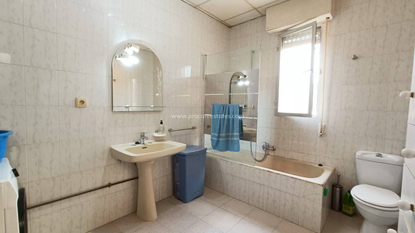 Resale - Villa - Hondon De Los Frailes