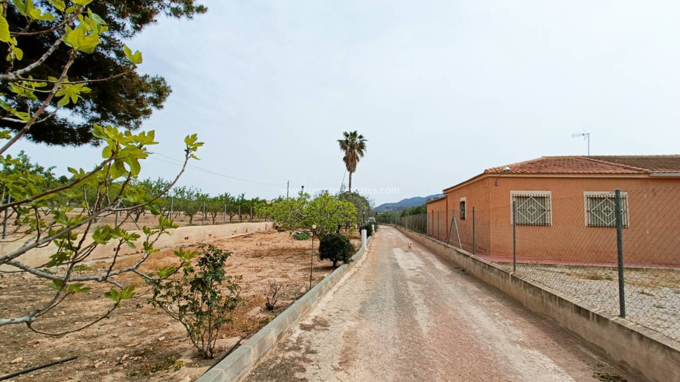 Resale - Villa - Hondon De Los Frailes