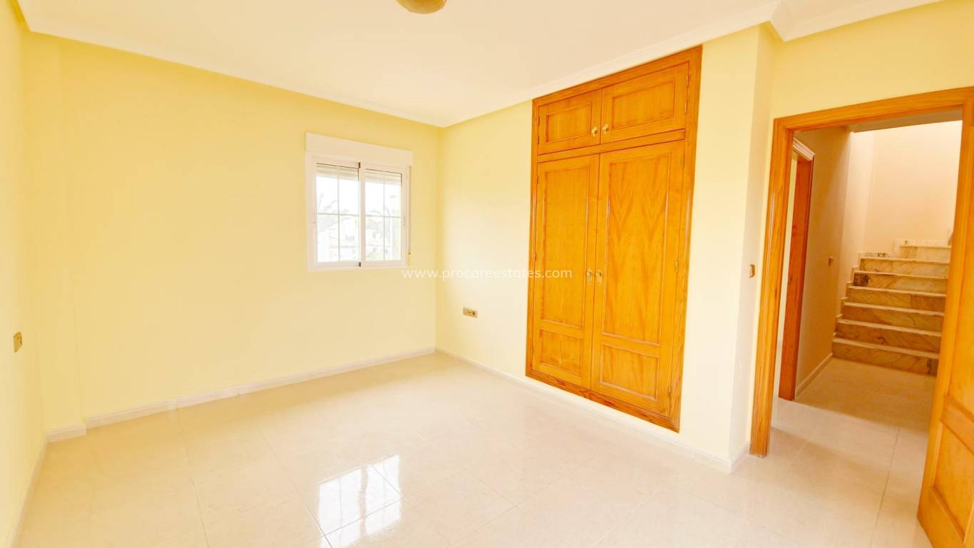 Resale - Villa - La Marina