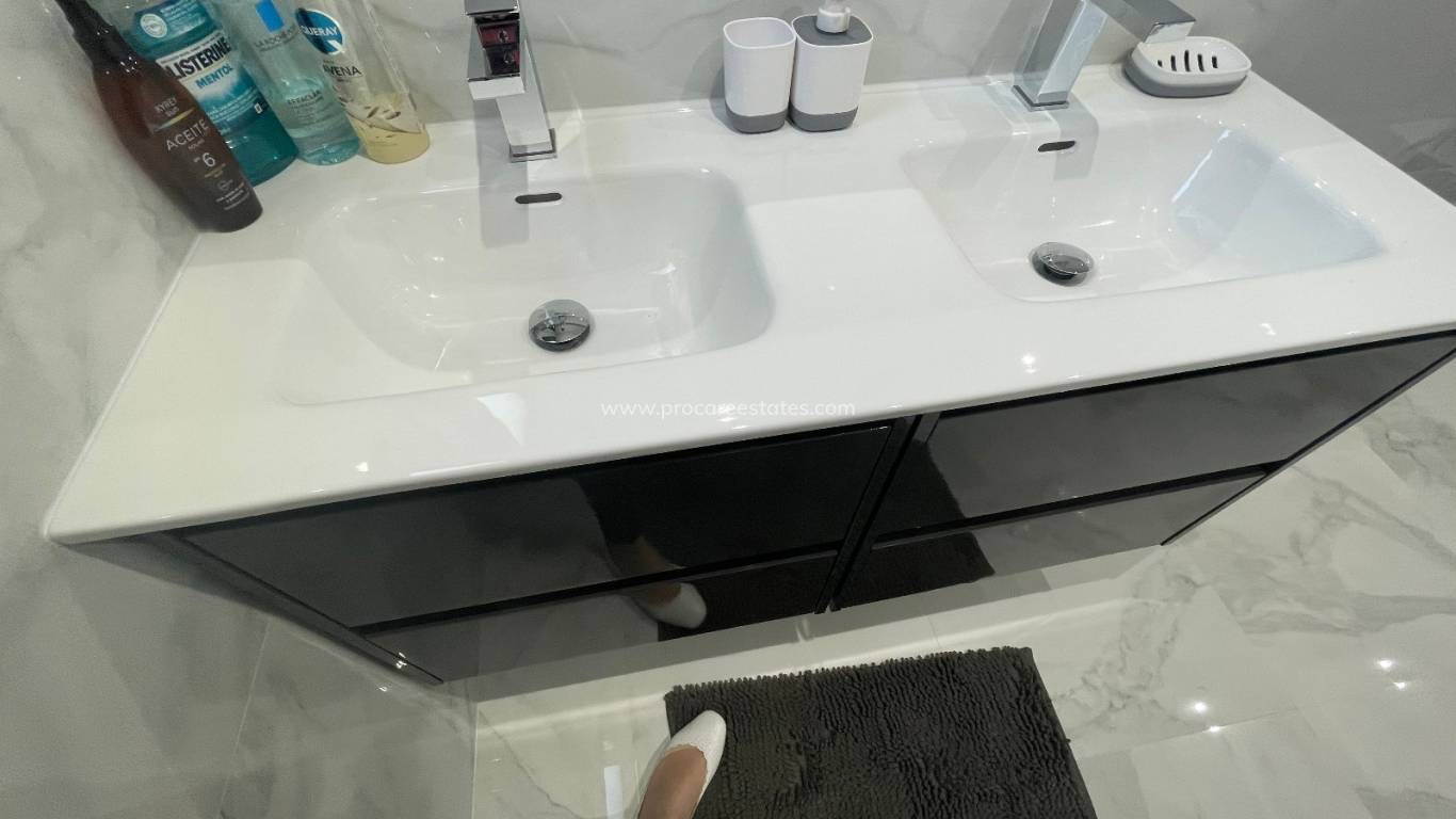 Resale - Villa - La Mata