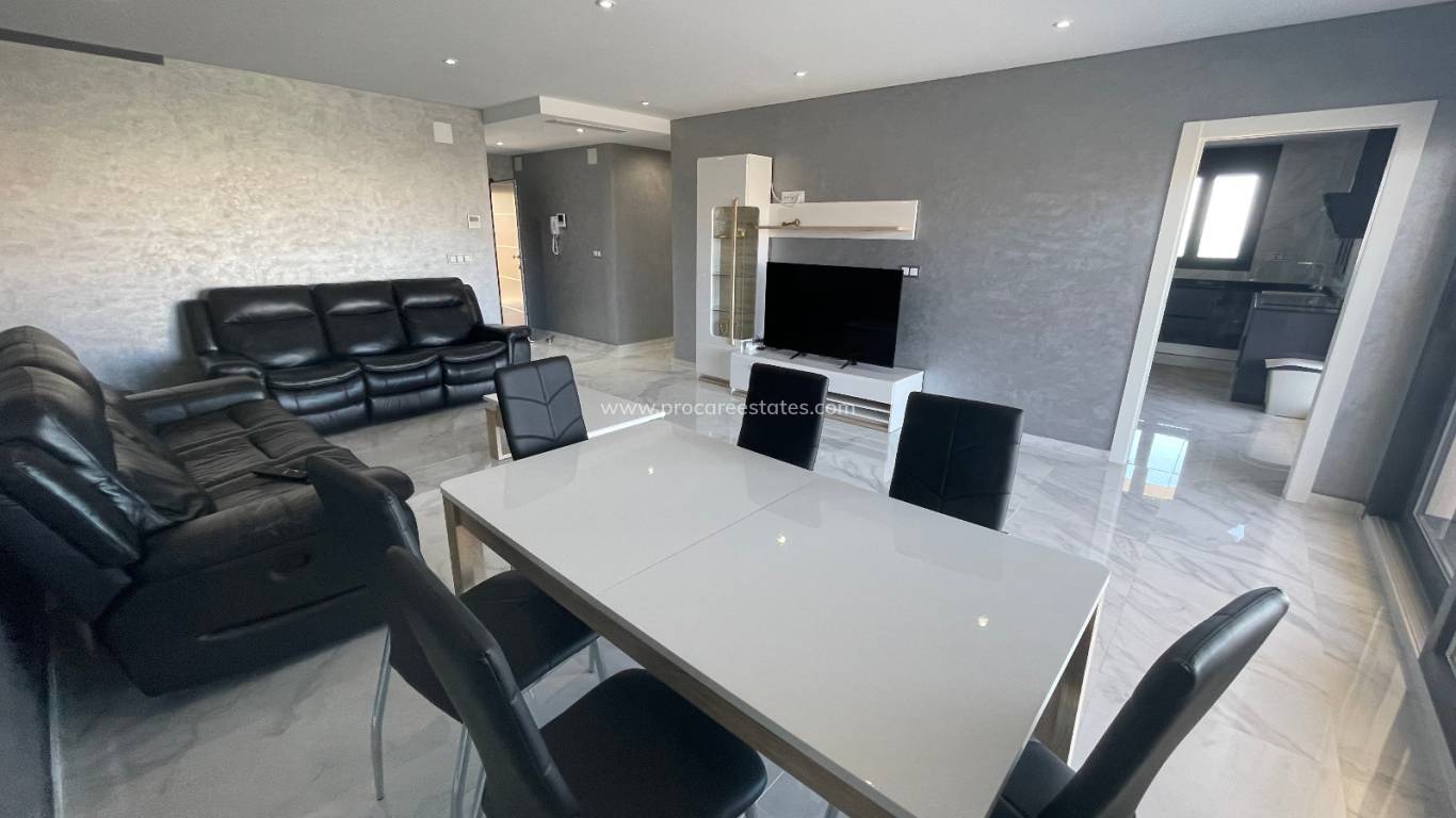 Resale - Villa - La Mata