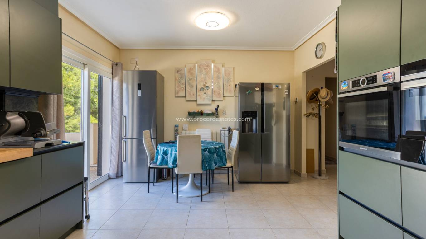 Resale - Villa - La Zarza
