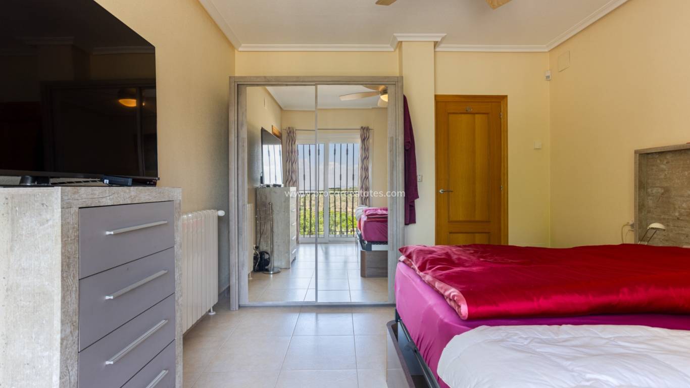 Resale - Villa - La Zarza