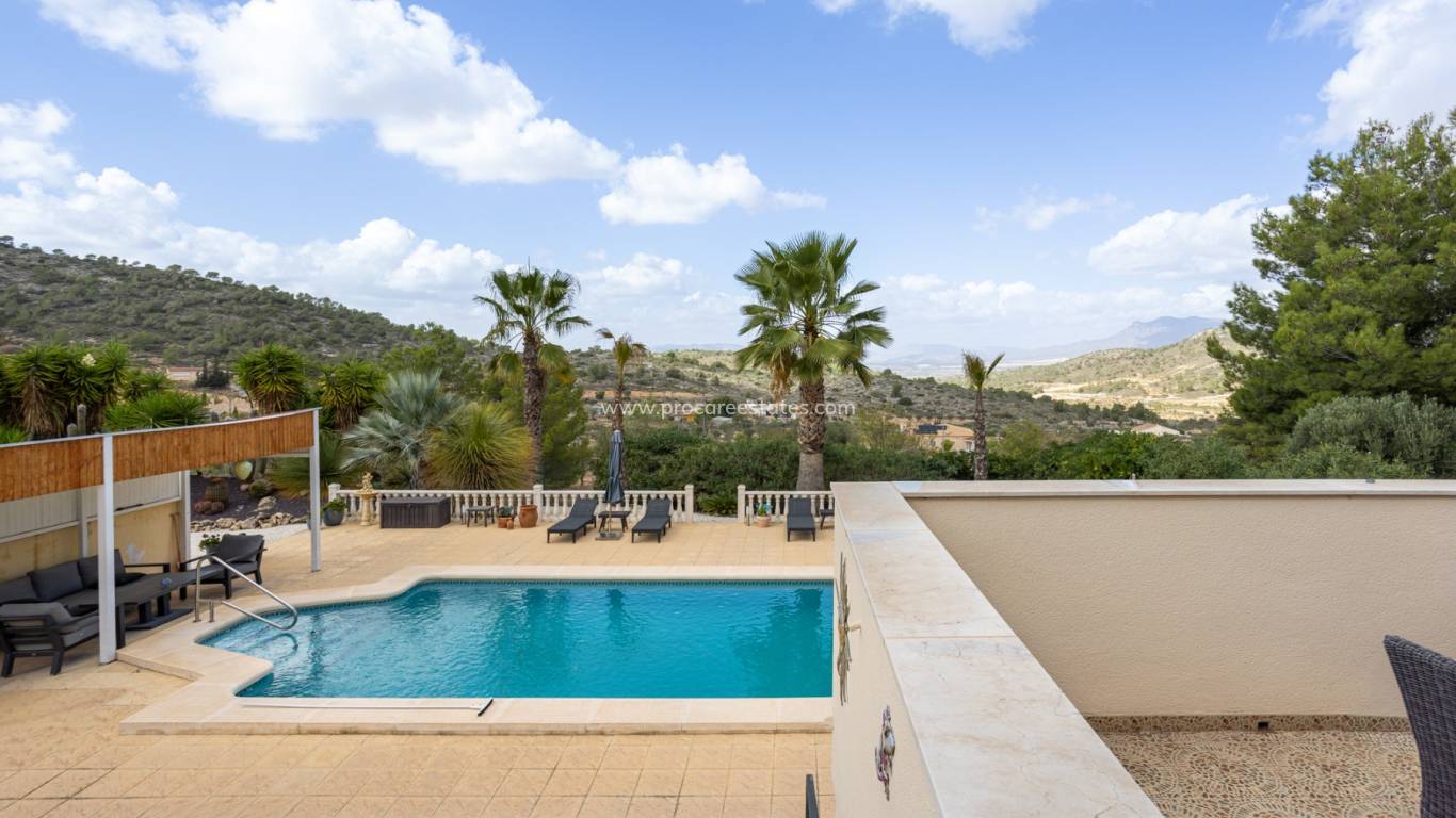 Resale - Villa - La Zarza