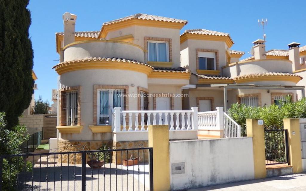 Resale - Villa - Los Montesinos - La Herada