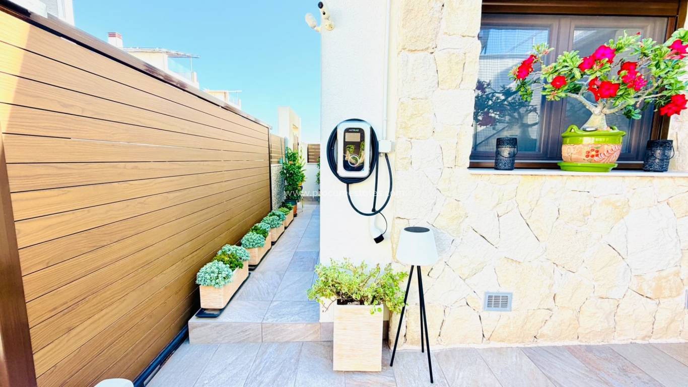 Resale - Villa - Los Montesinos - La Herada