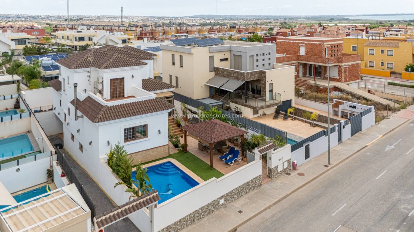 Resale - Villa - Los Montesinos - Los Montesinos town