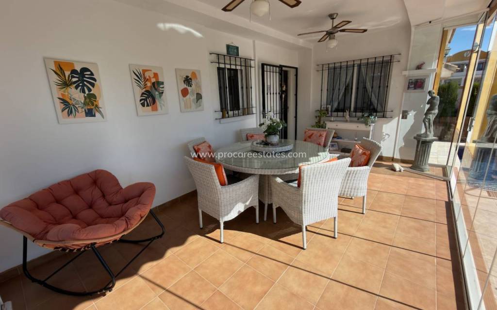 Resale - Villa - Los Montesinos - Urbanizacion montesol