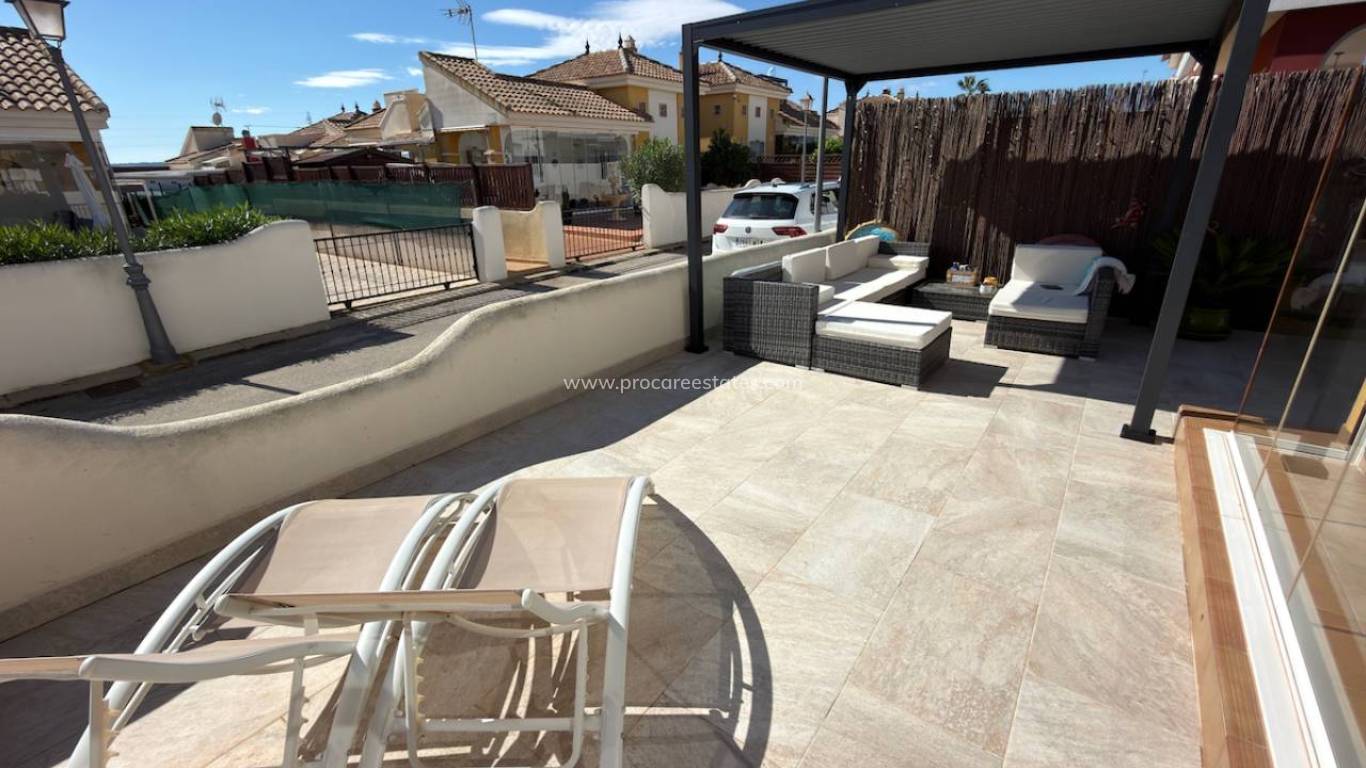 Resale - Villa - Los Montesinos - Urbanizacion montesol