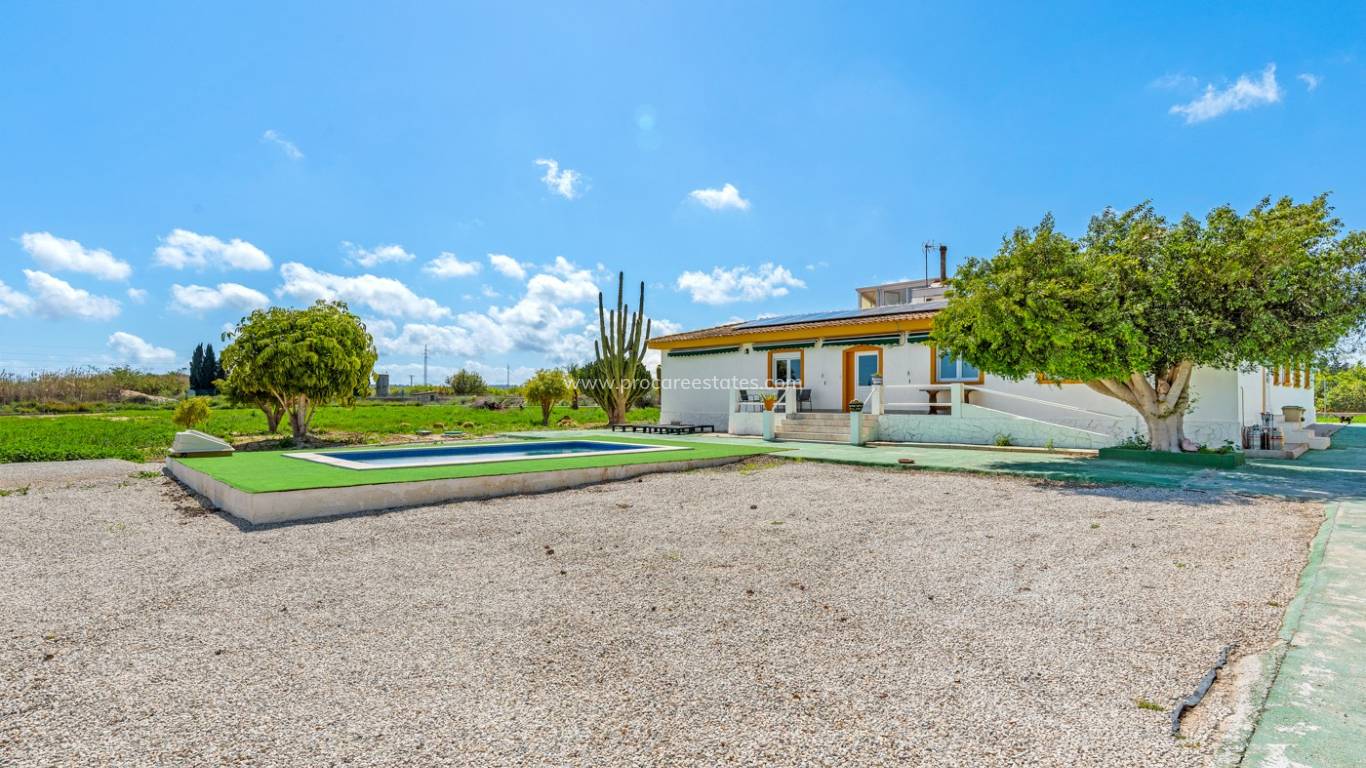 Resale - Villa - Los Montesinos