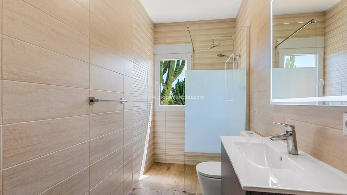 Resale - Villa - Los Montesinos