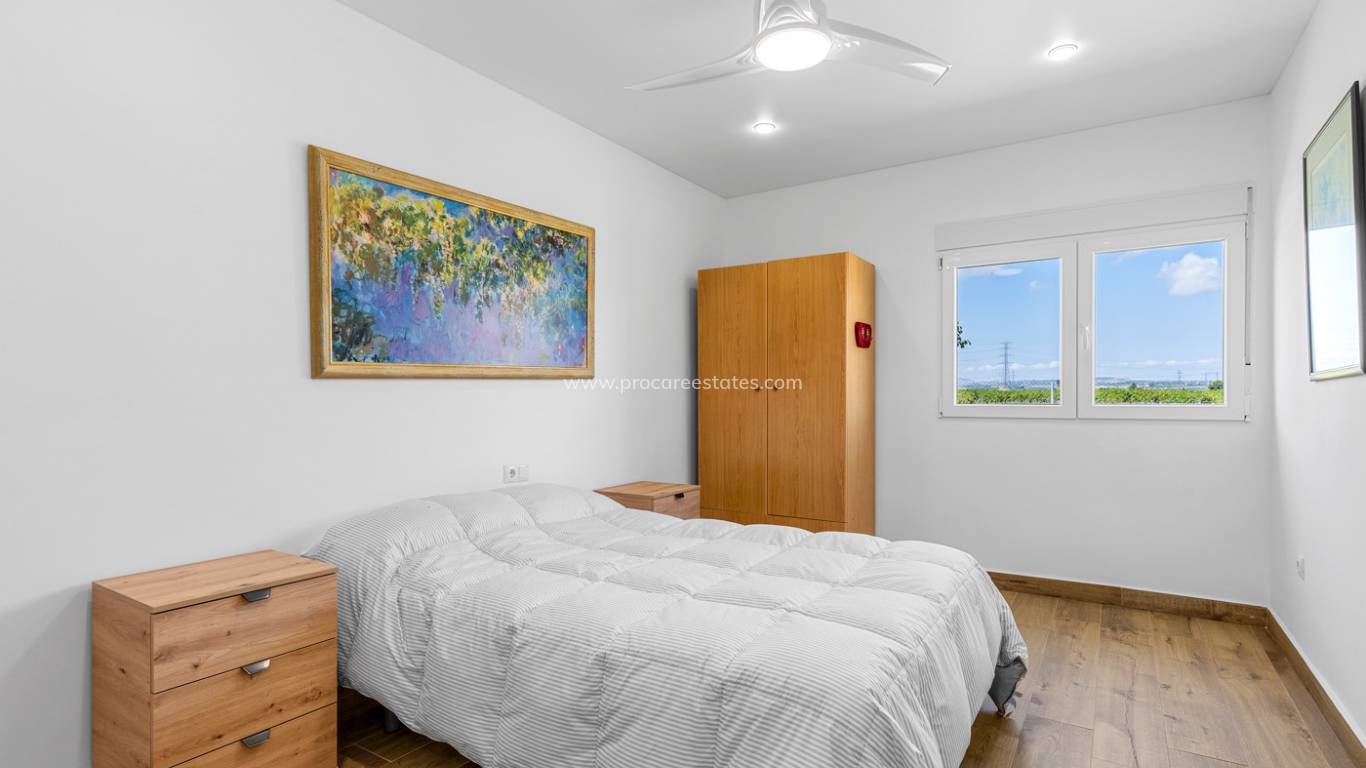 Resale - Villa - Los Montesinos