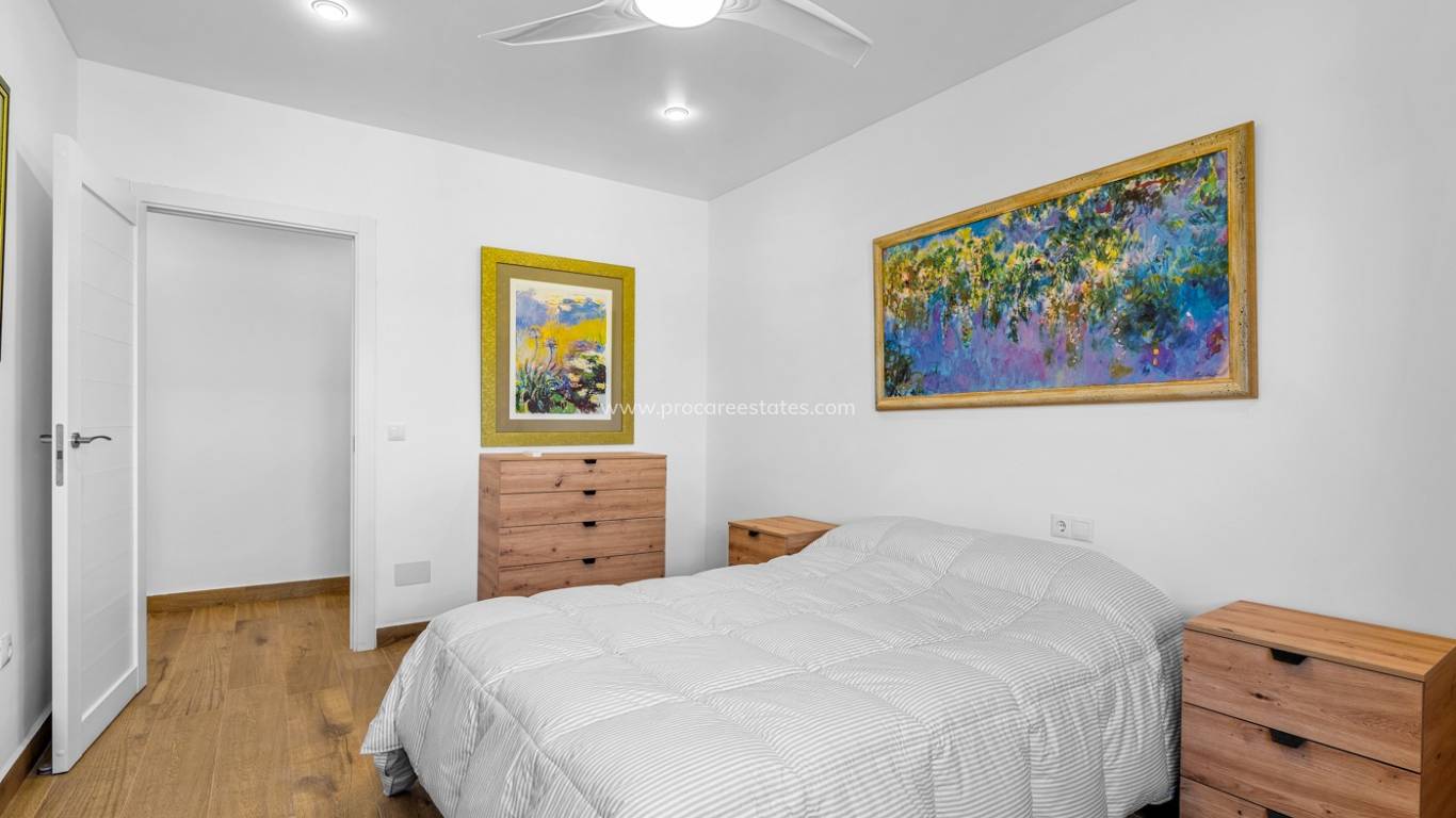 Resale - Villa - Los Montesinos