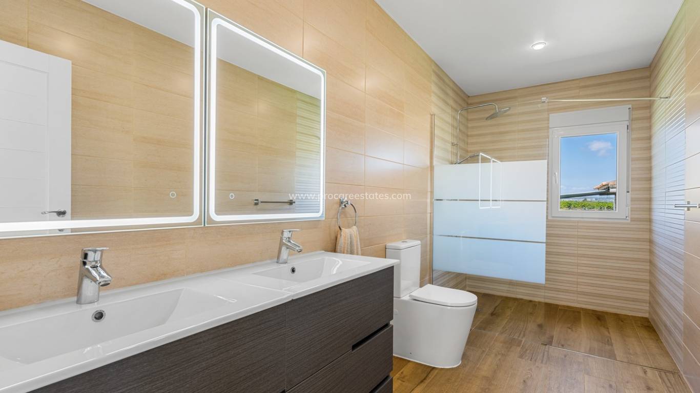 Resale - Villa - Los Montesinos