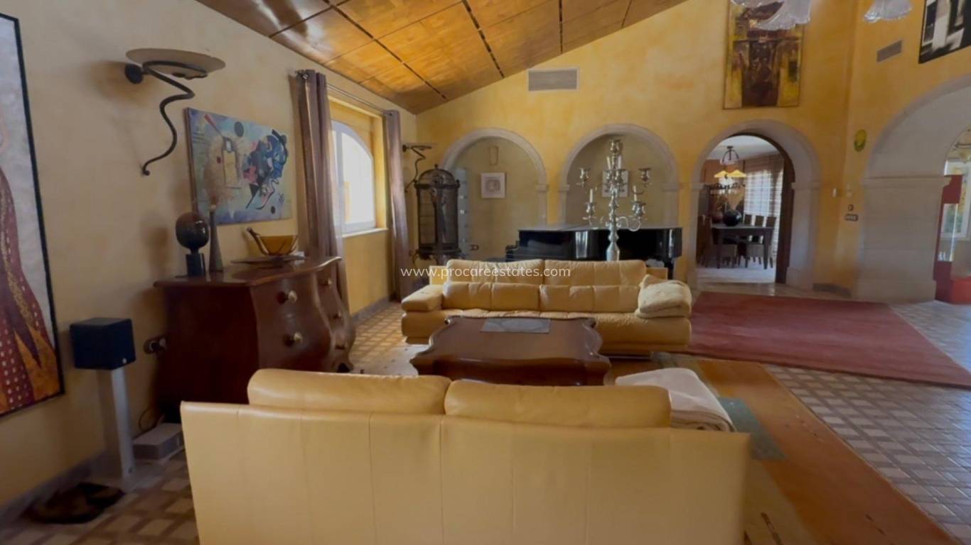 Resale - Villa - Los Nietos - Nietos  Los