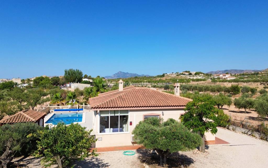 Resale - Villa - Macisvenda