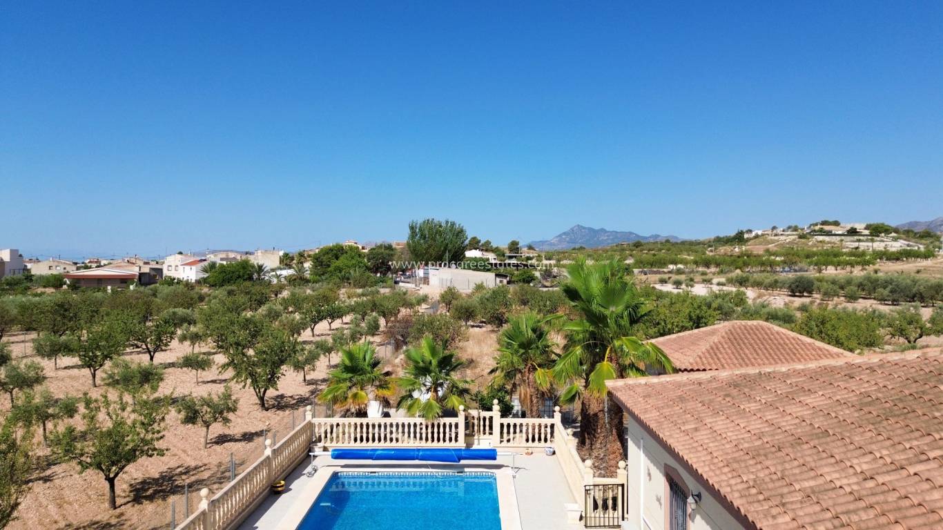 Resale - Villa - Macisvenda