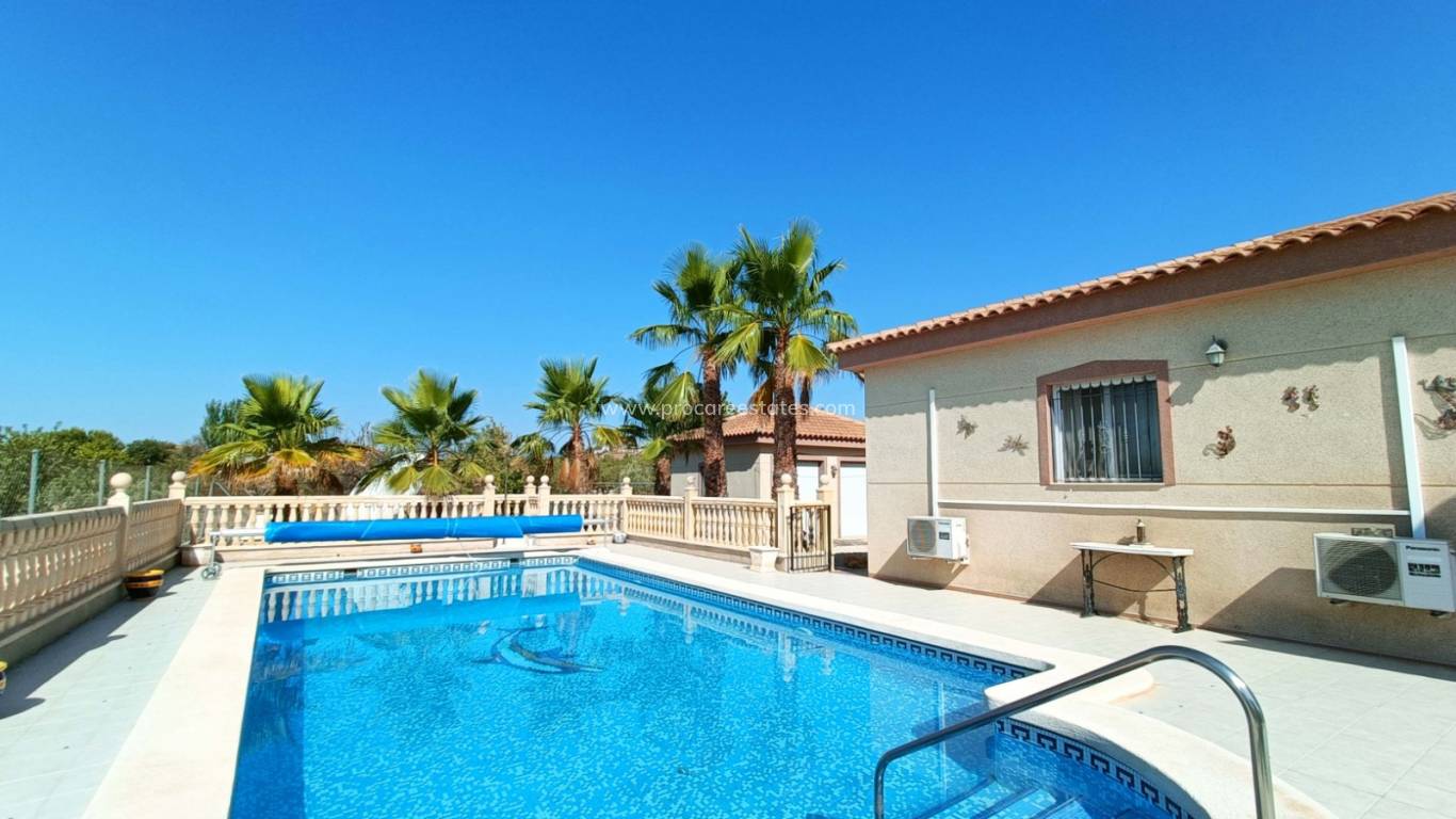 Resale - Villa - Macisvenda