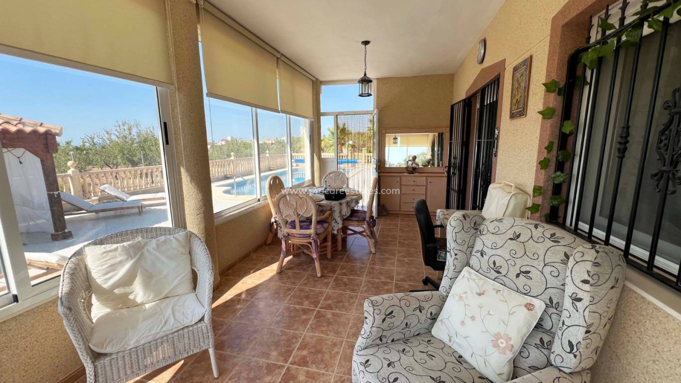 Resale - Villa - Macisvenda