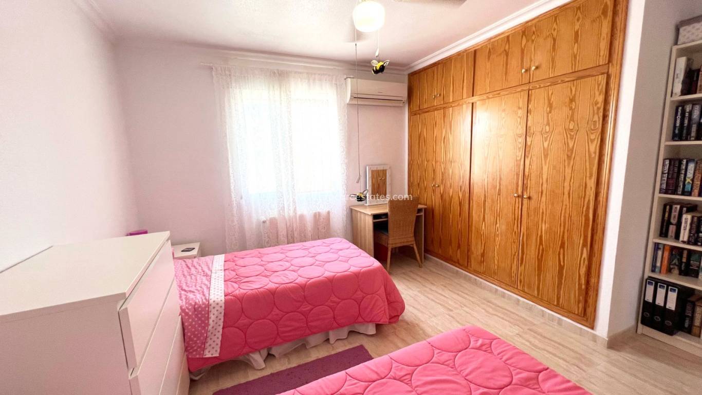 Resale - Villa - Macisvenda