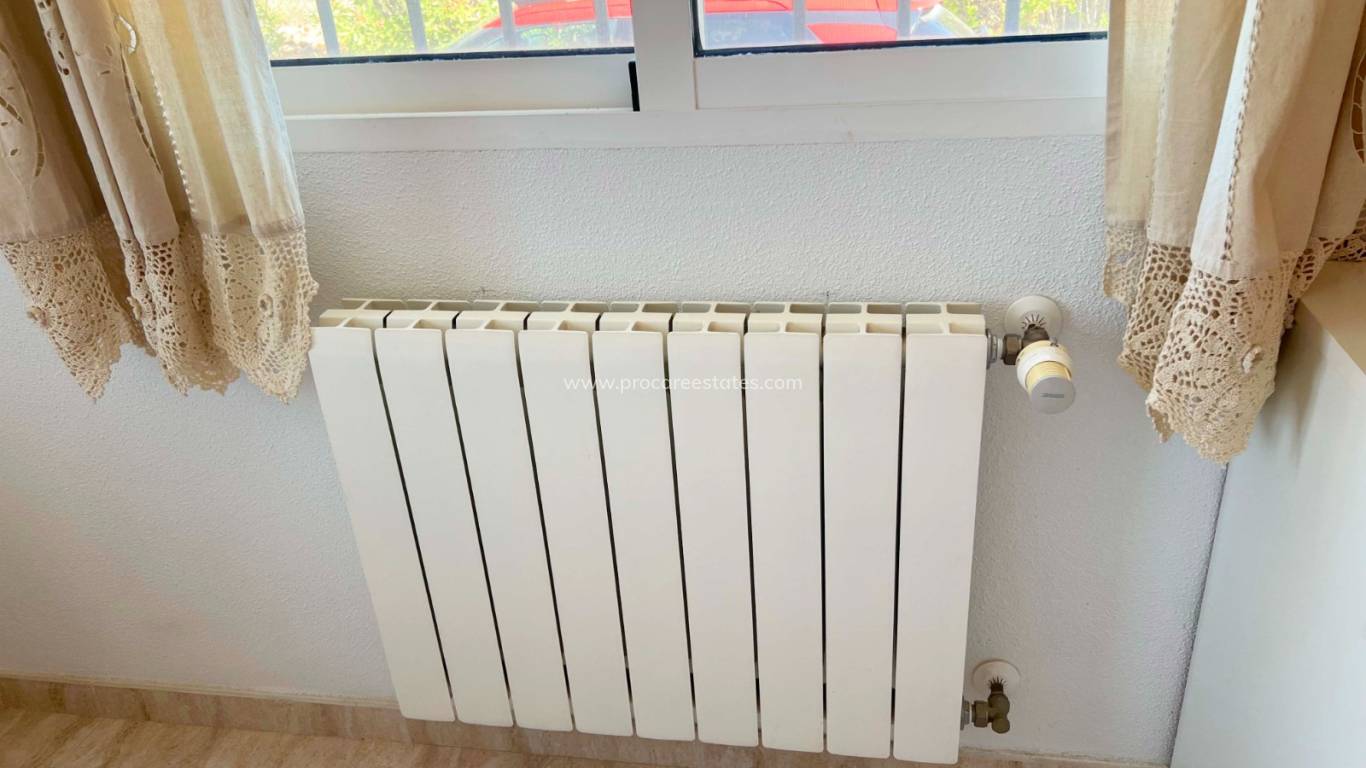 Resale - Villa - Macisvenda