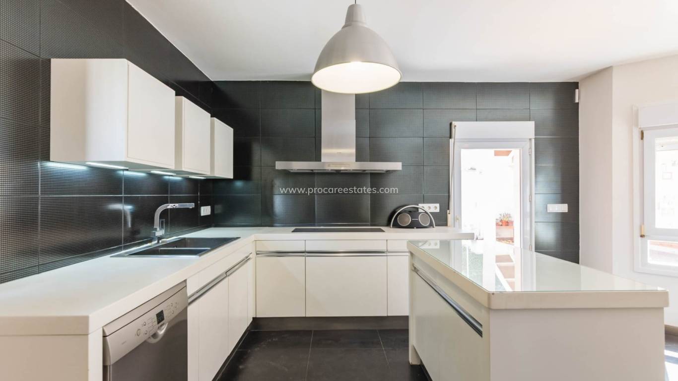 Resale - Villa - MOLINA DEL SEGURA