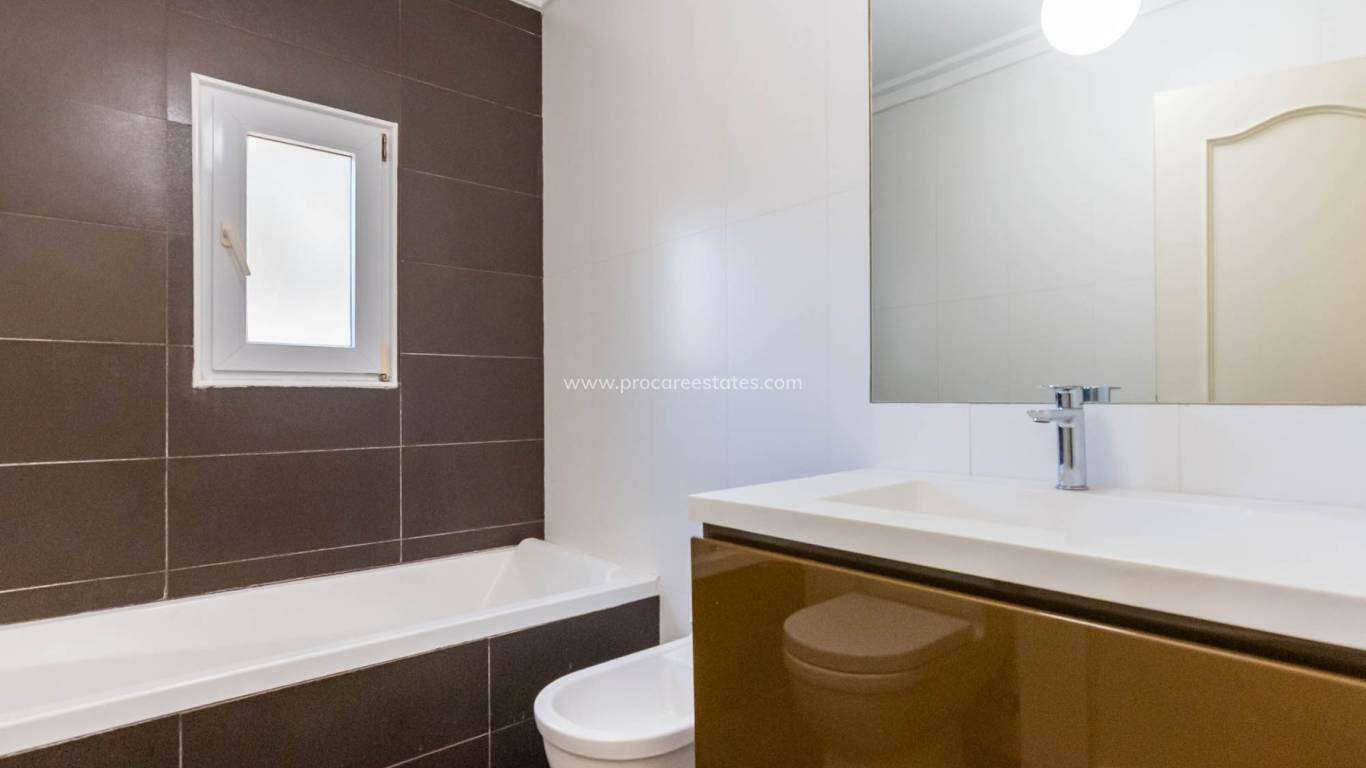 Resale - Villa - MOLINA DEL SEGURA