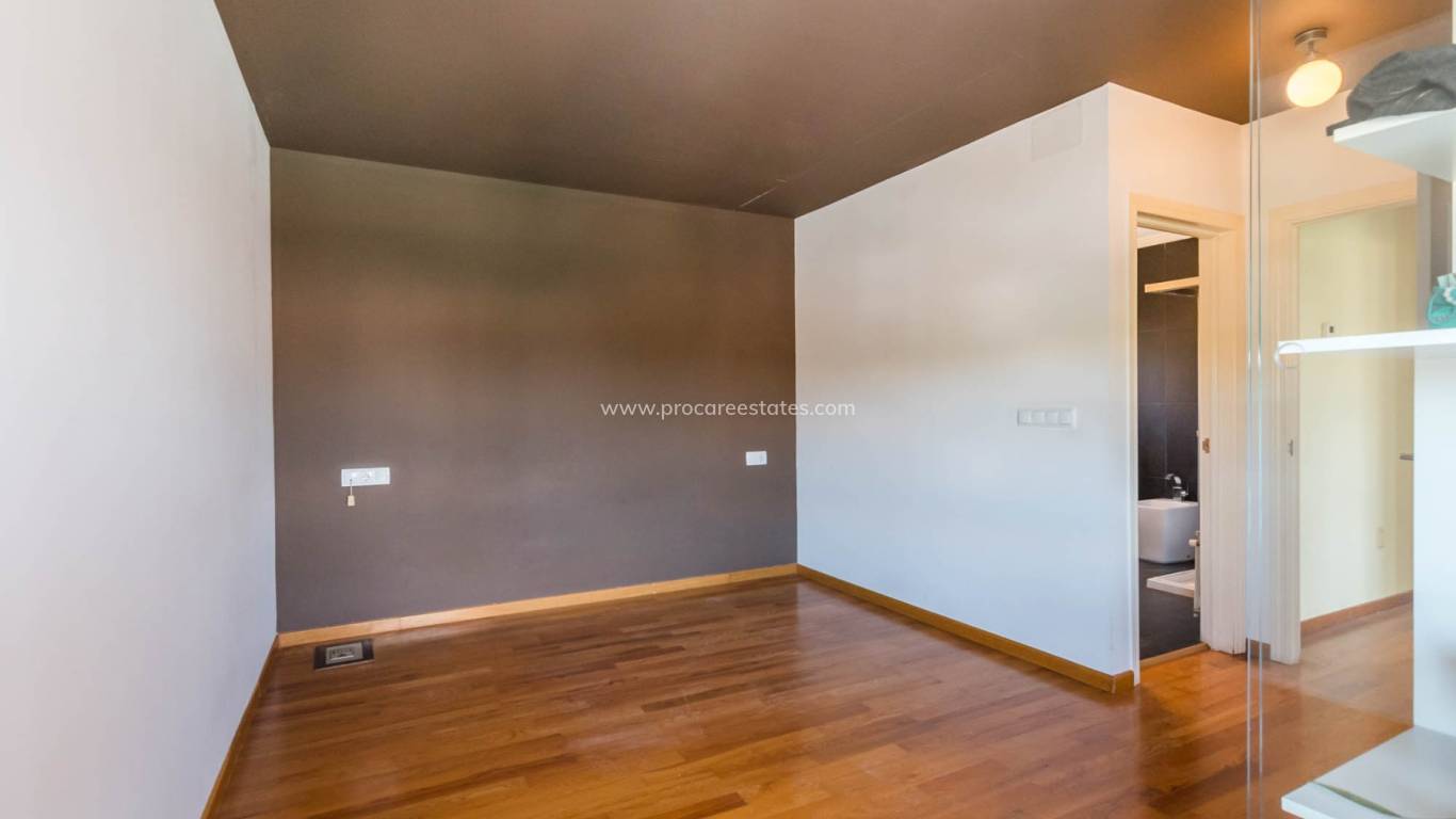 Resale - Villa - MOLINA DEL SEGURA