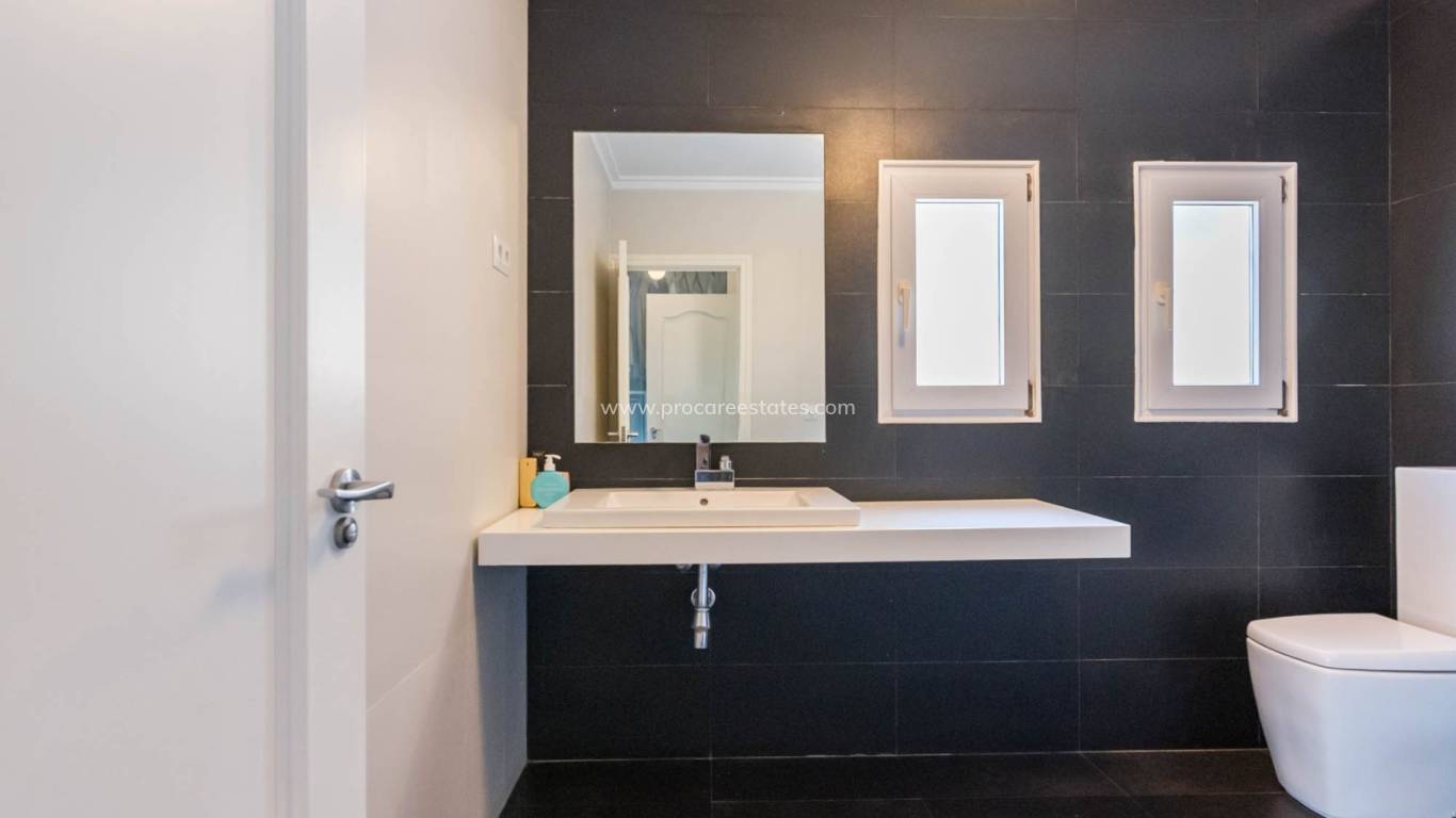 Resale - Villa - MOLINA DEL SEGURA