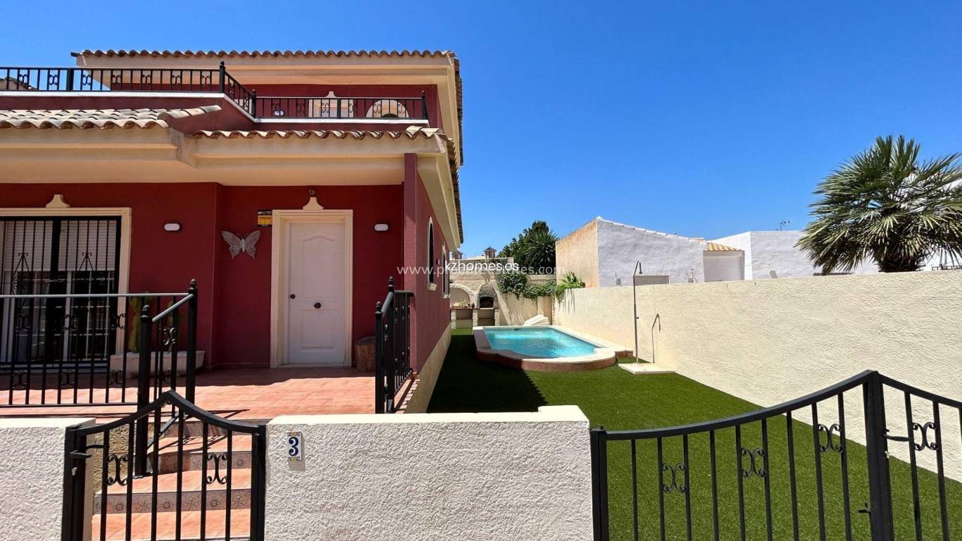 Resale - Villa - Orihuela Costa - Cabo Roig