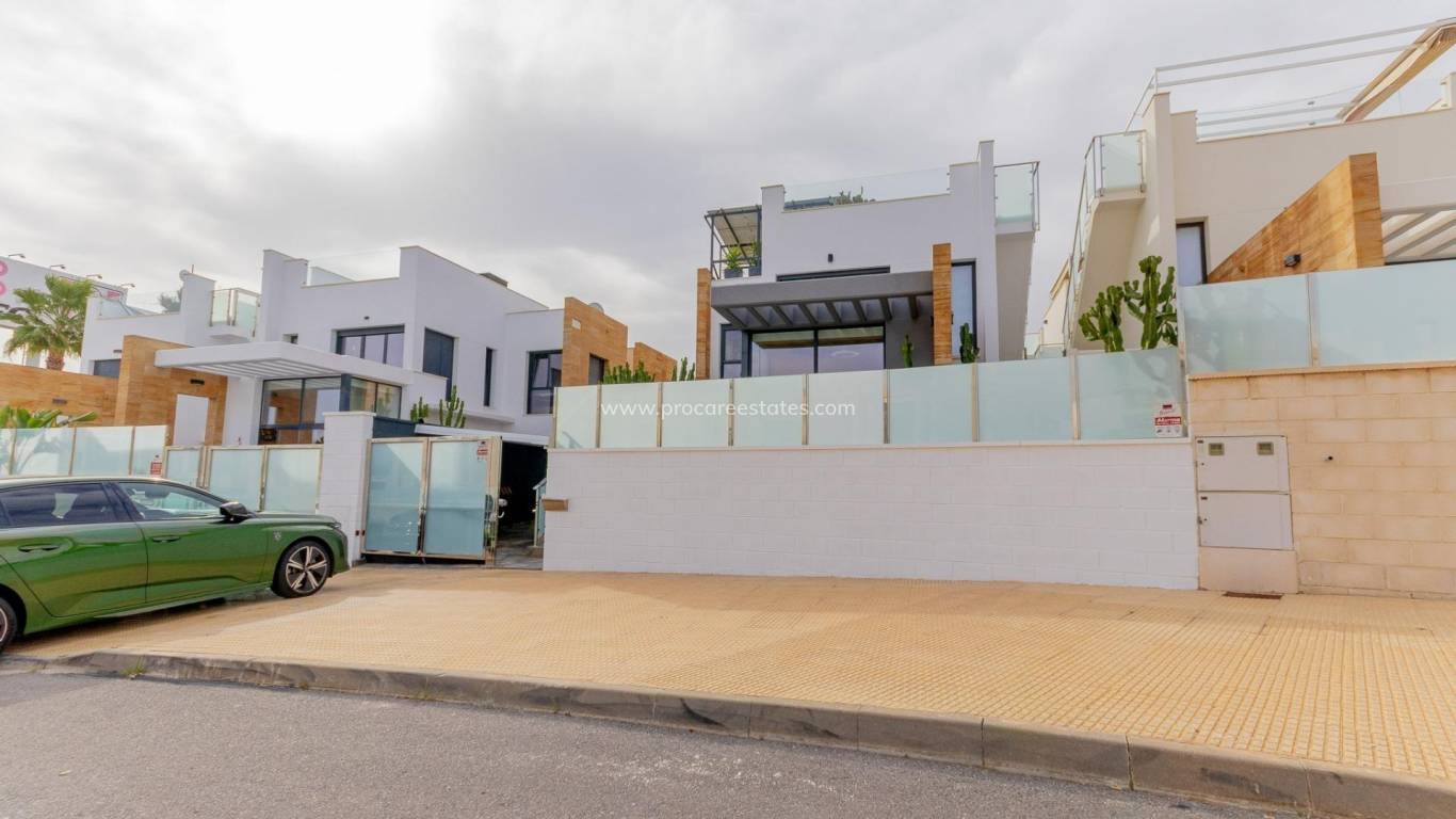 Resale - Villa - Orihuela Costa - Cabo Roig